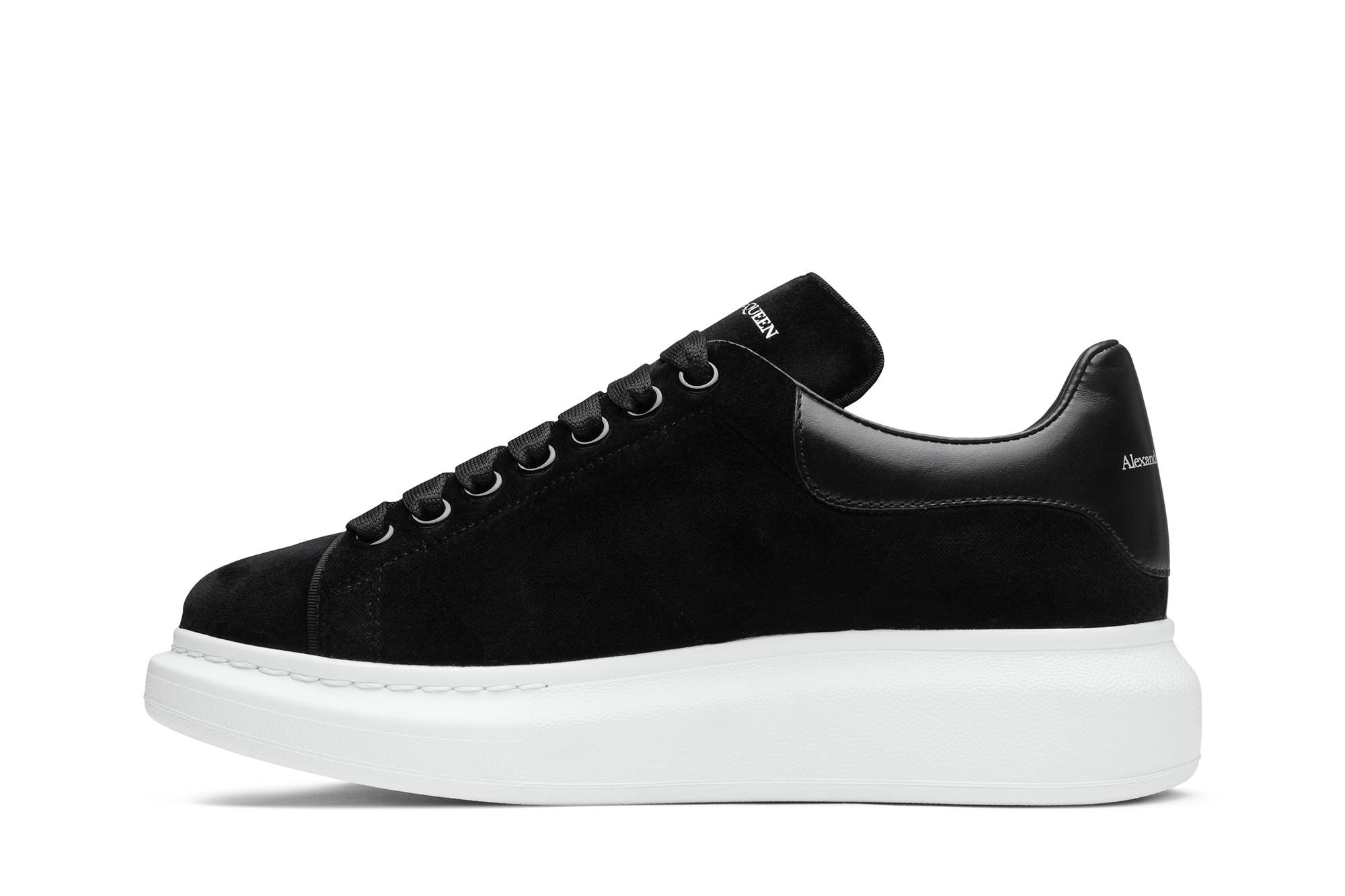 Alexander McQueen Wmns Oversized Sneaker 'Black' - 3