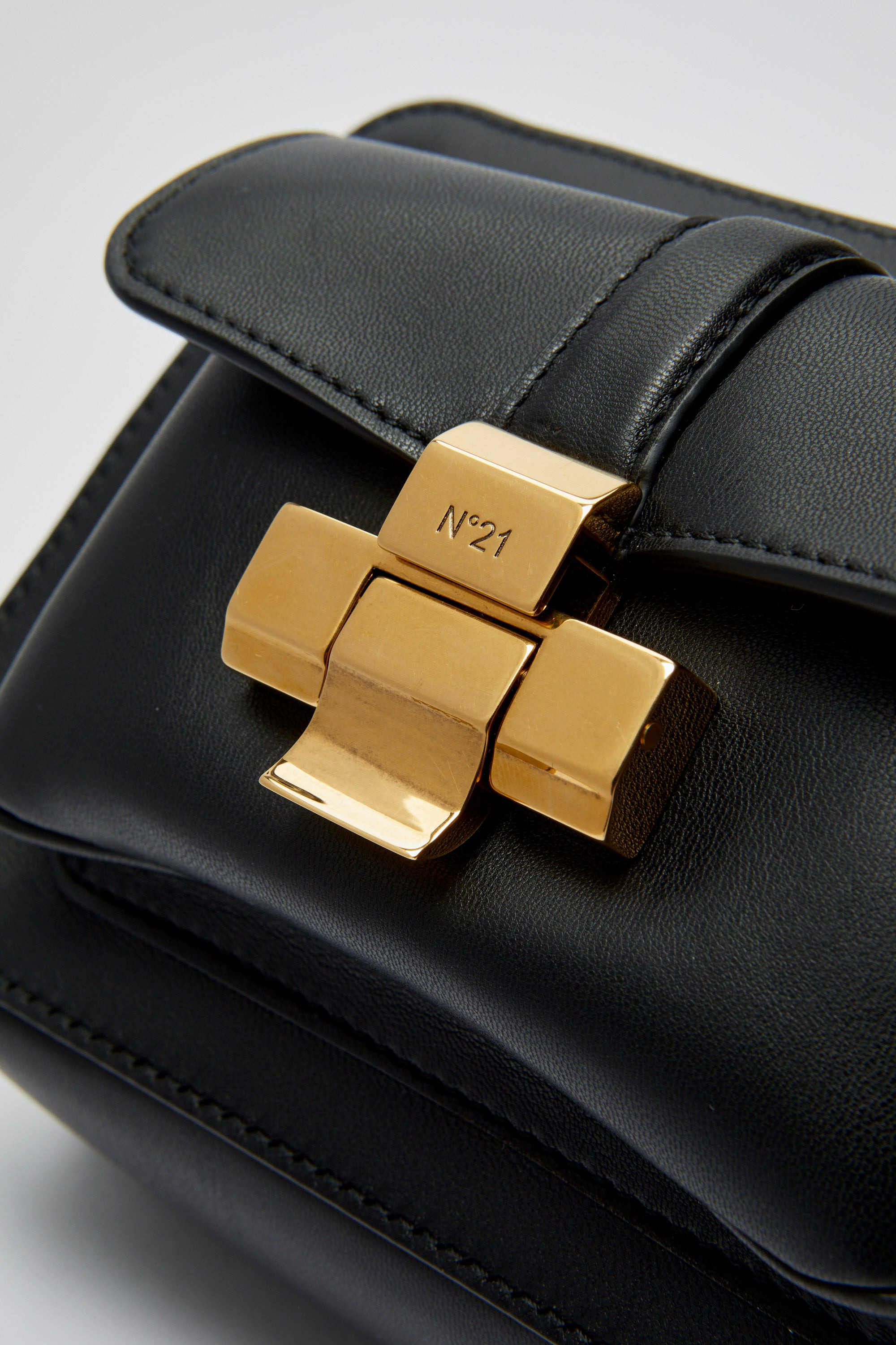 LOGO-STRAP CAMERA BAG - 4