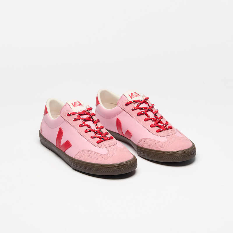 VEJA VOLLEY LEATHER GUIMAUVE PEKIN EAGLE outlook