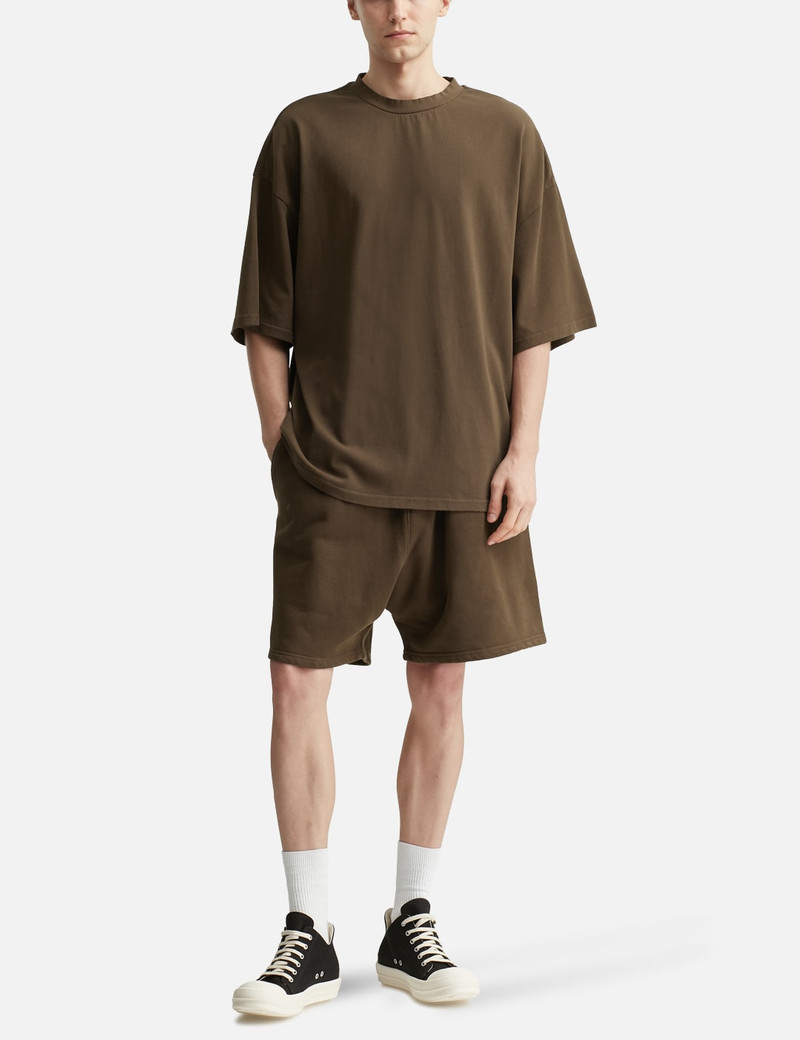 entire studios STANDARD SWEATSHORT BRUNETTE outlook