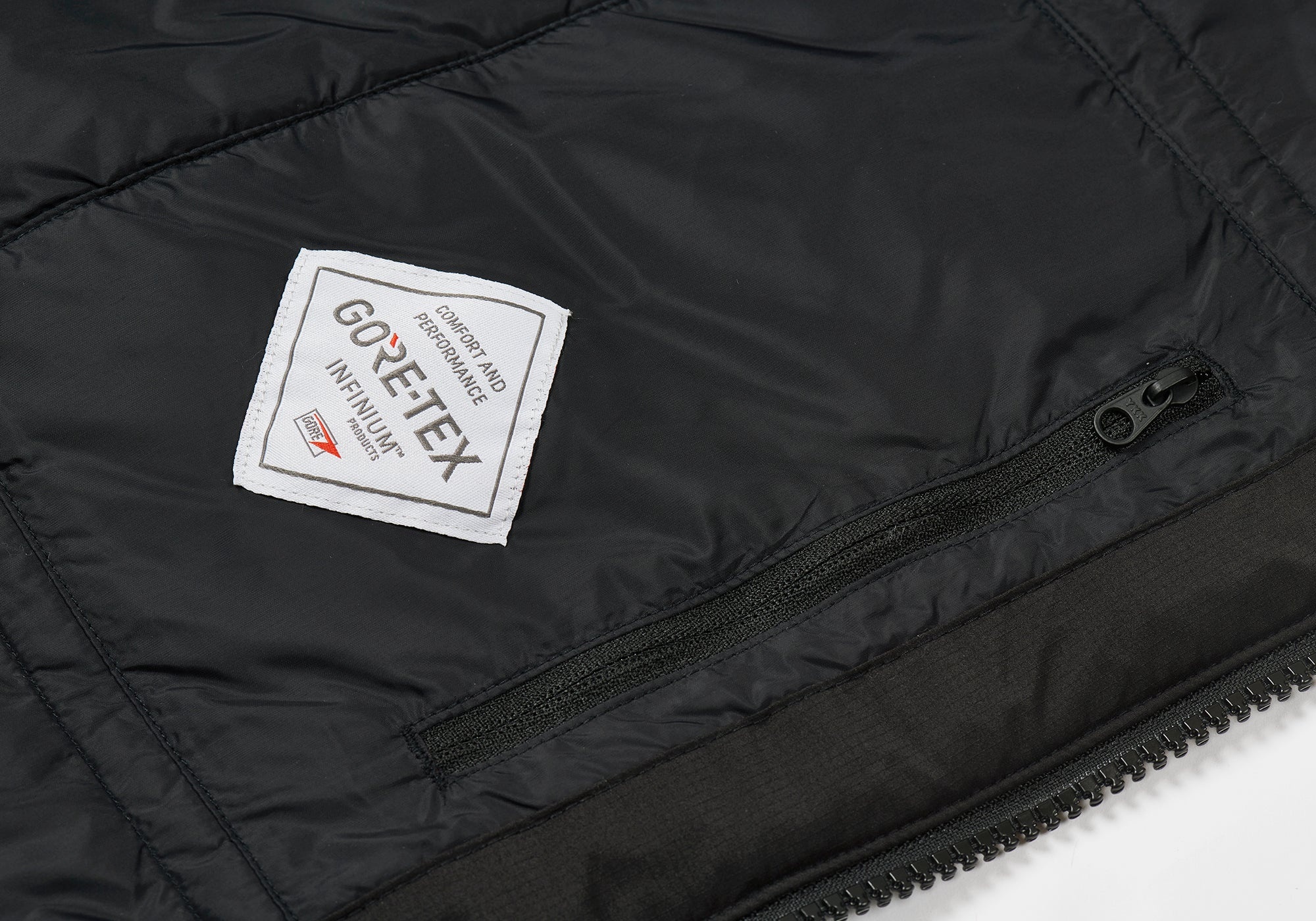 PALACE GORE-TEX WINDSTOPPER MASK JACKET BLACK | REVERSIBLE