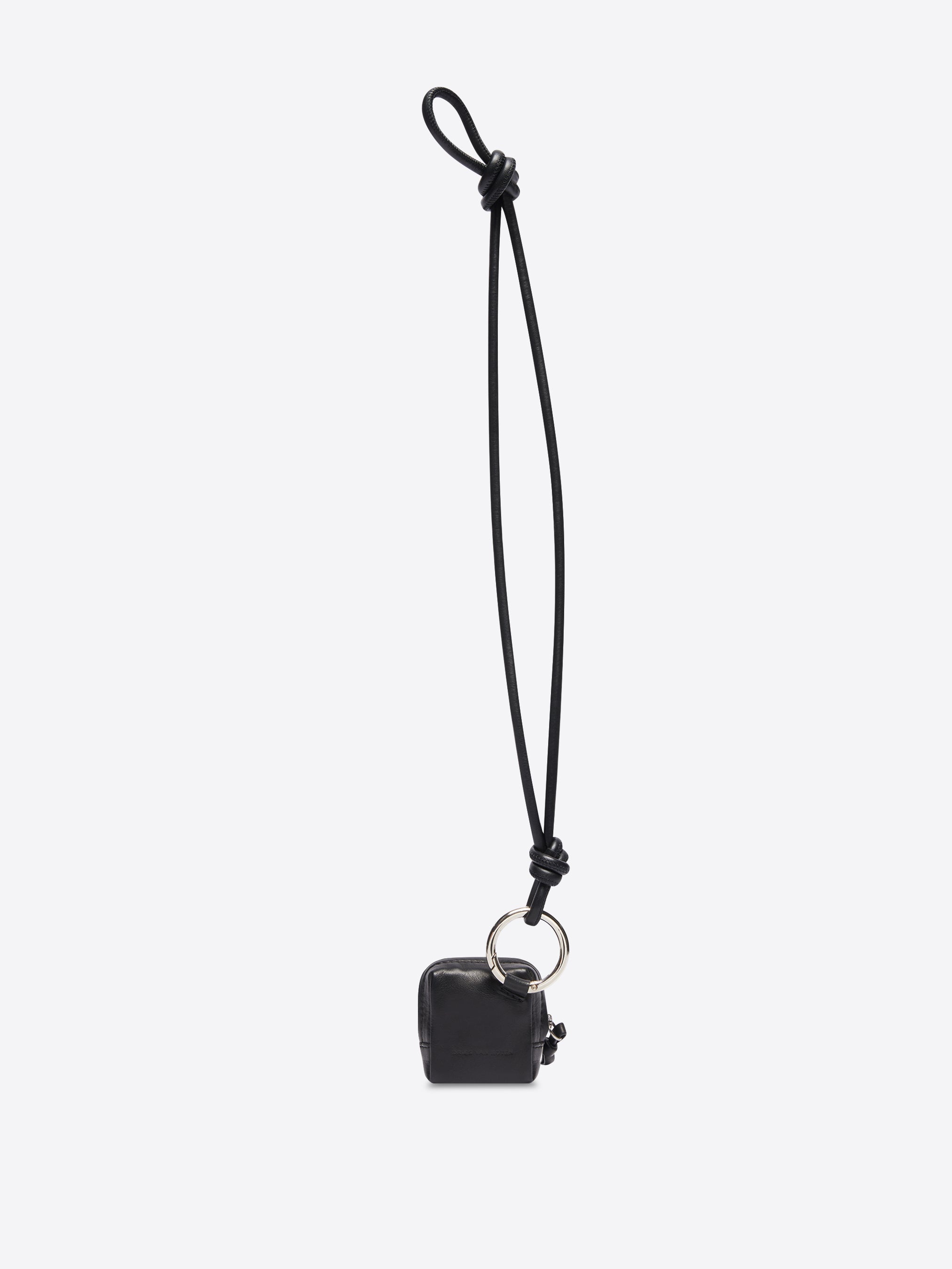 AIRPODS CASE - 3
