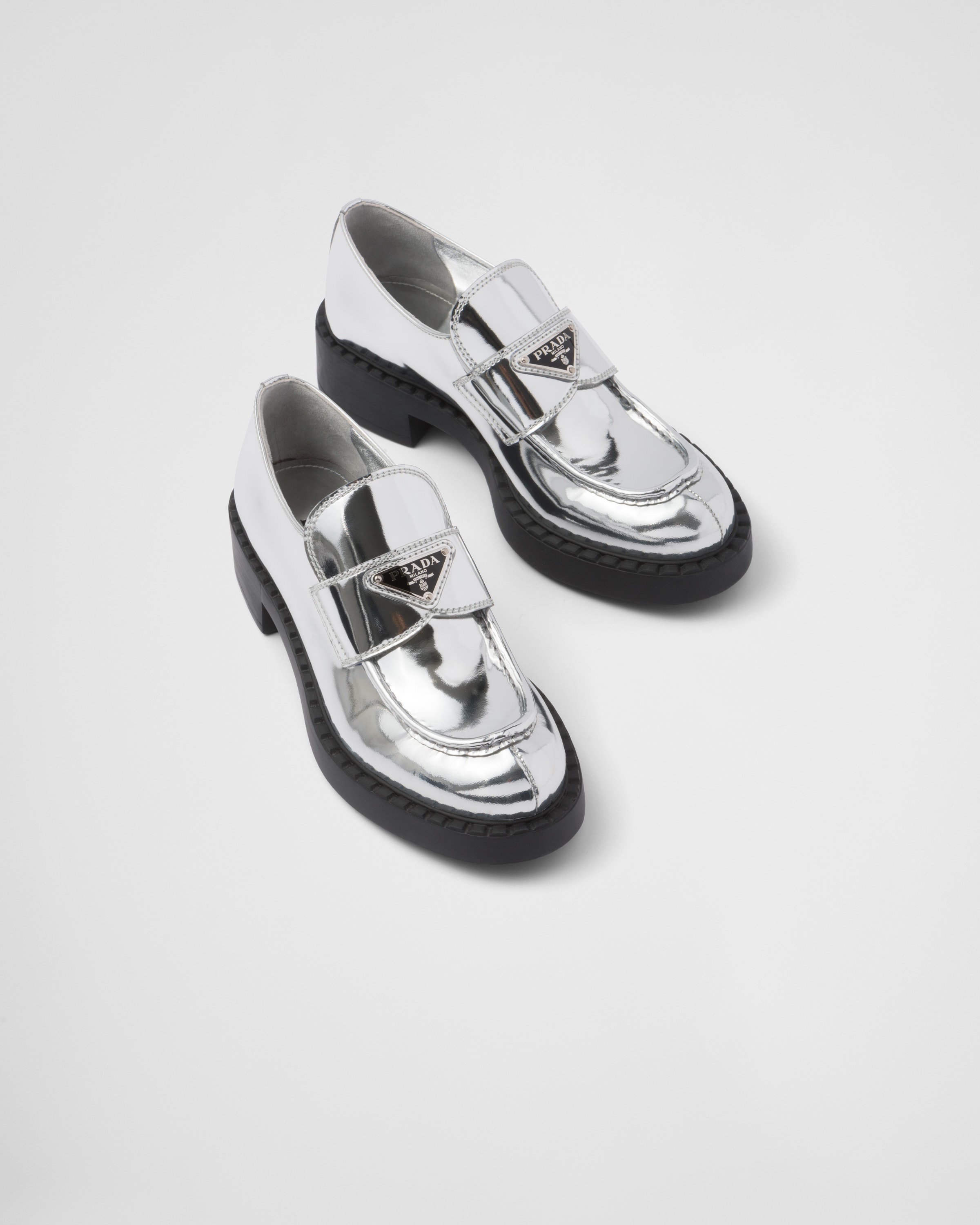 Metallic leather loafers - 4