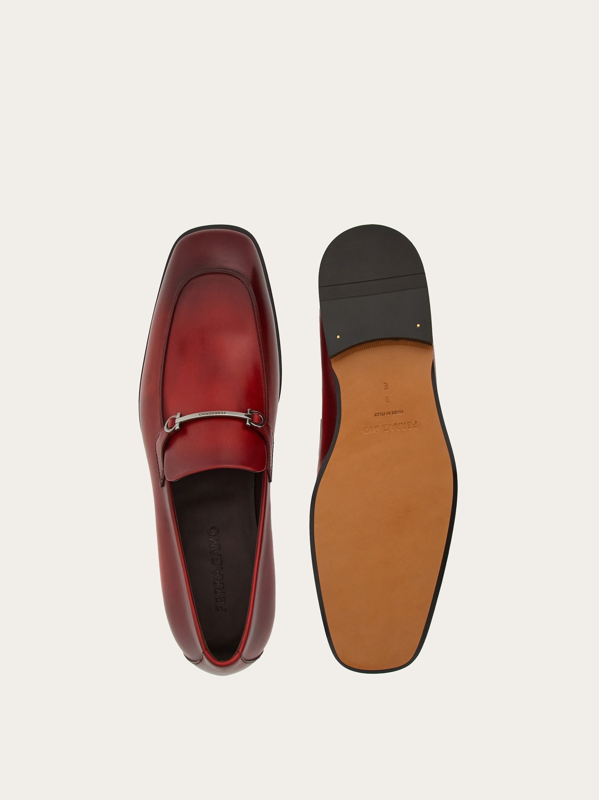 Moccasin with Gancini ornament - 5