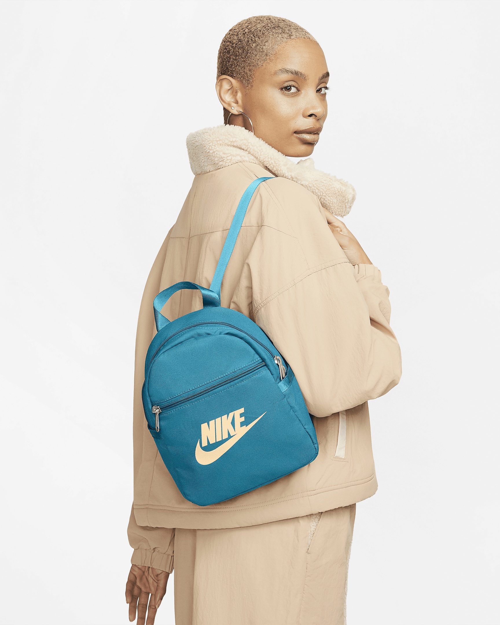 Nike Sportswear Futura 365 Women's Mini Backpack (6L) - 2