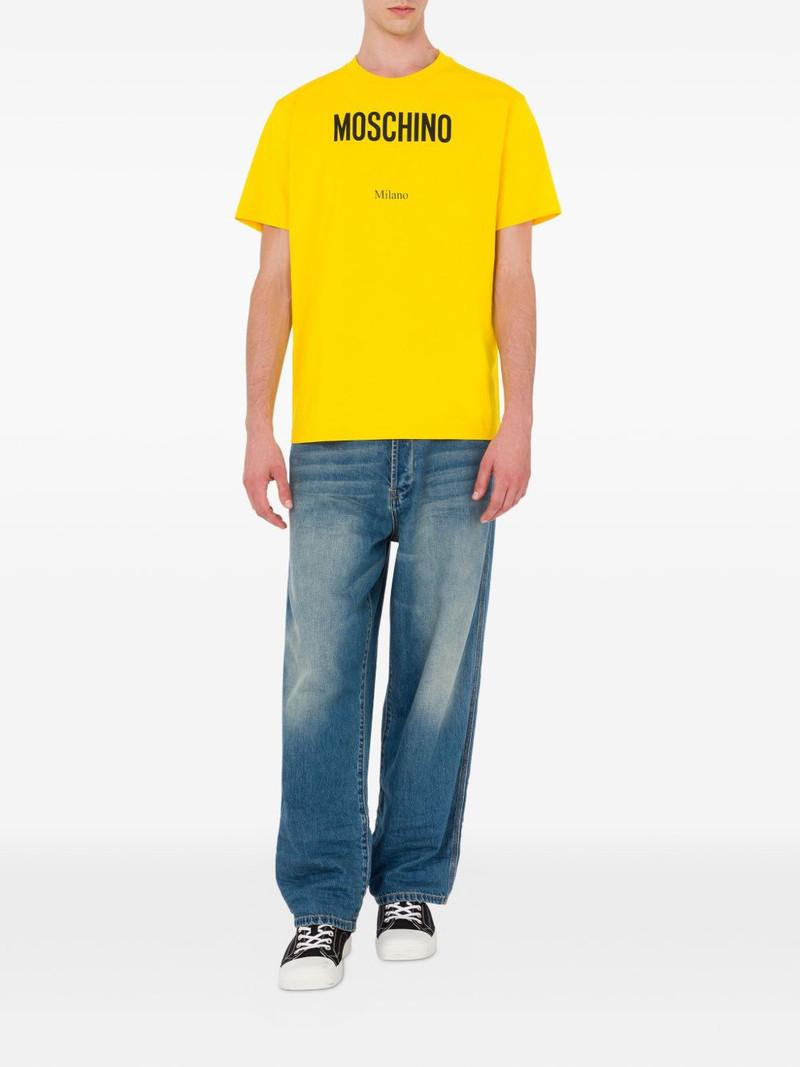 Moschino logo-print T-shirt outlook