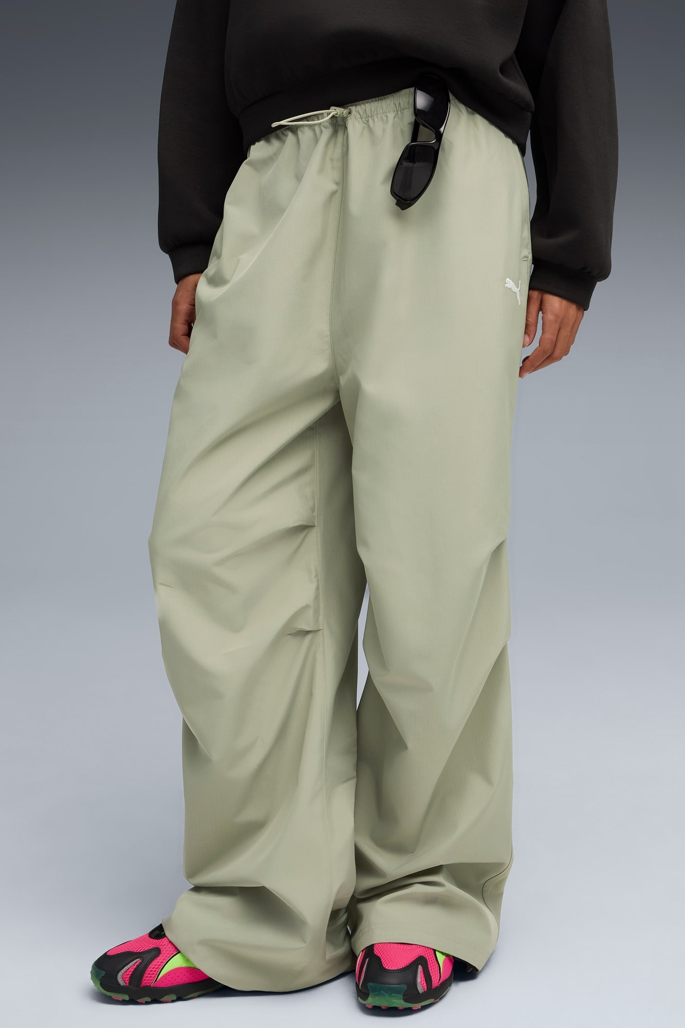 WARDROBE ESS Parachute Pants Women - 3