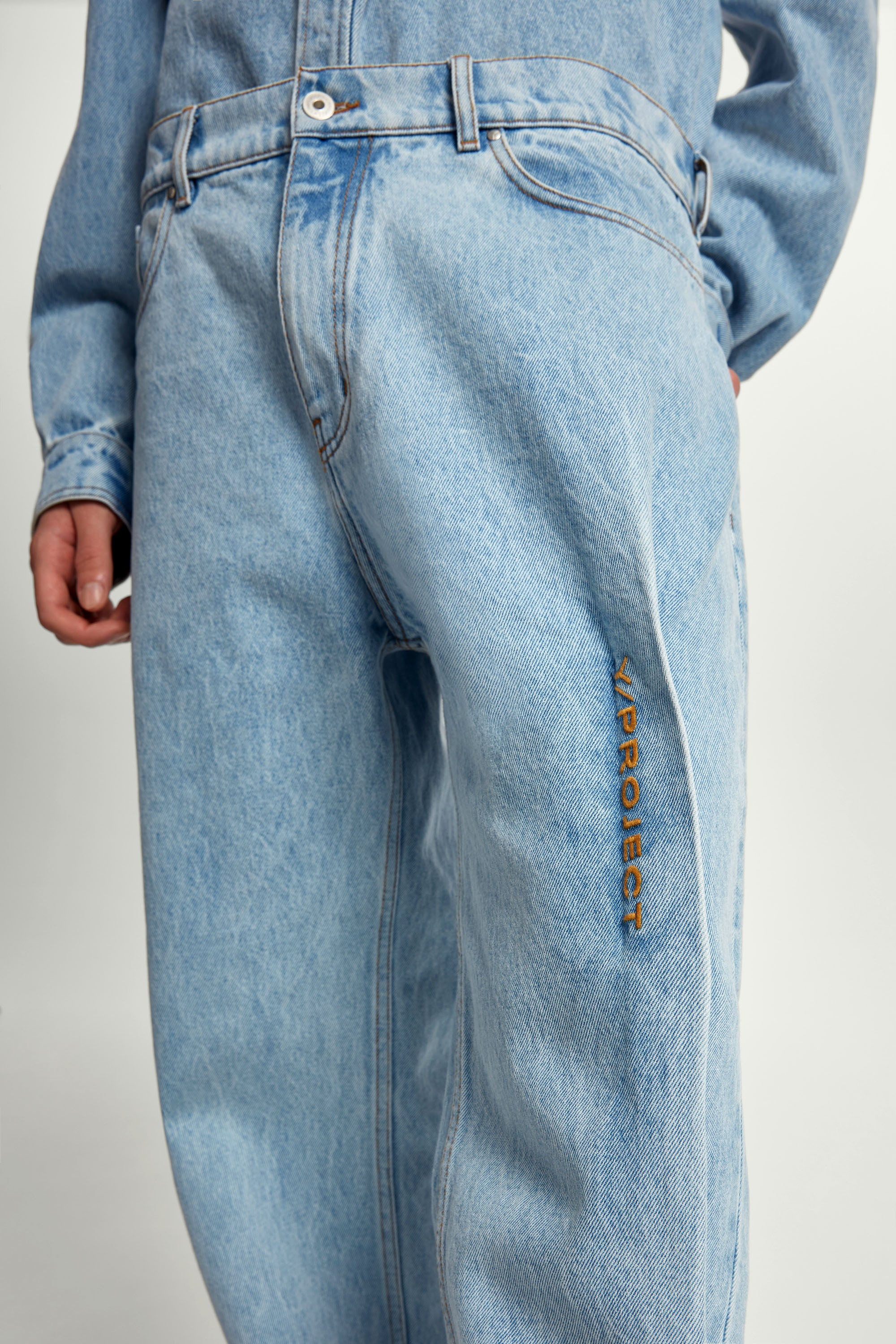 Pinched Logo Jeans - 3