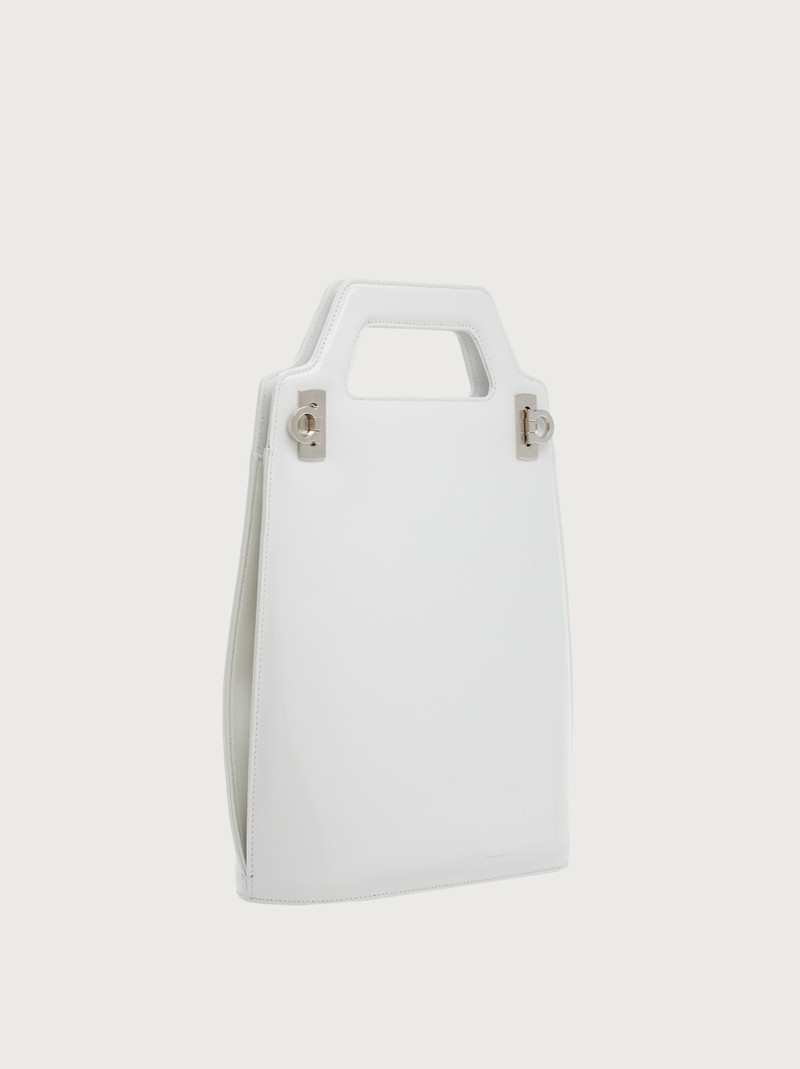 Wanda North-South top handle 4