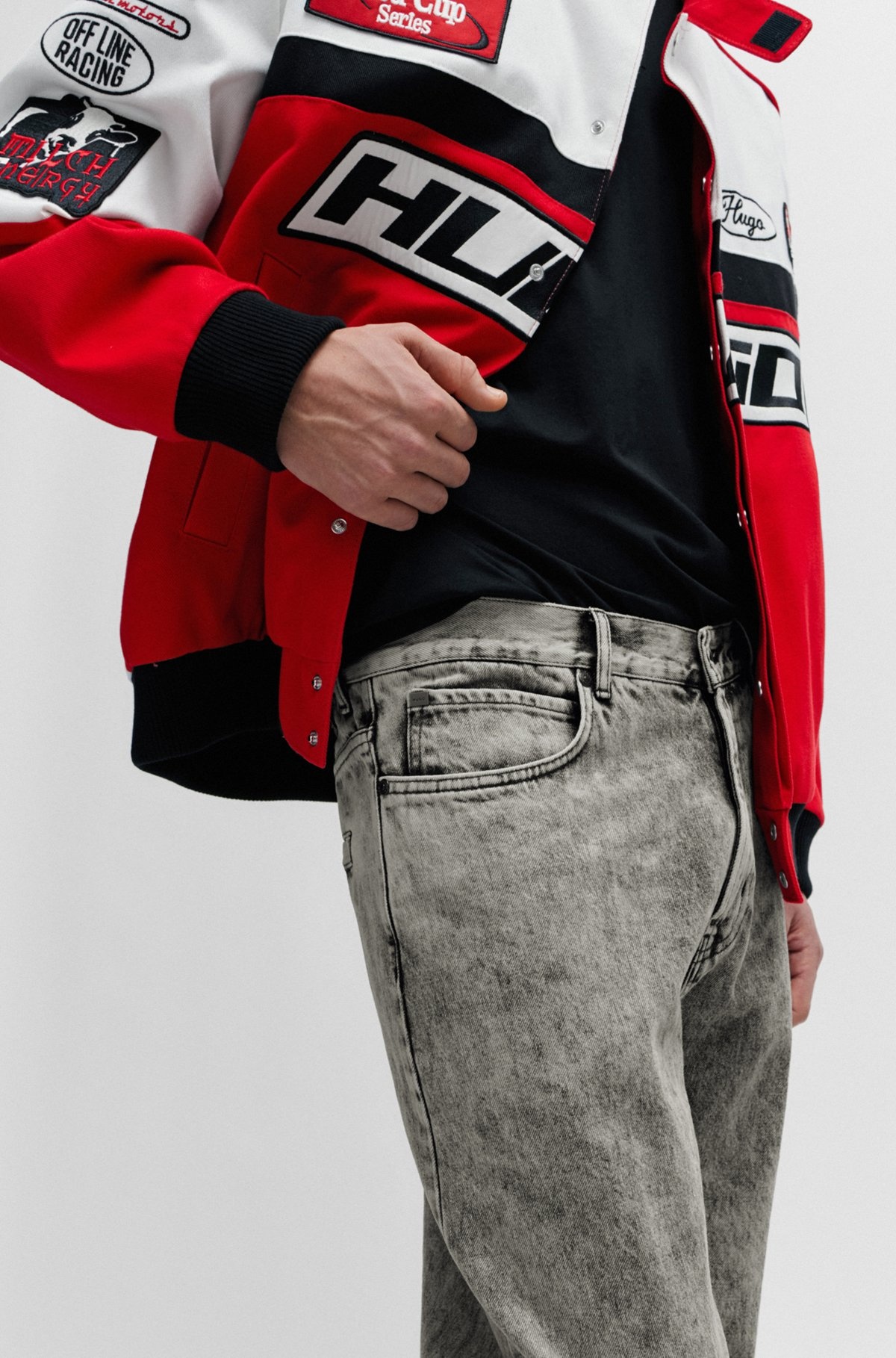 LOOSE-FIT JEANS IN BLEACH-WASH BLACK RIGID DENIM - 5