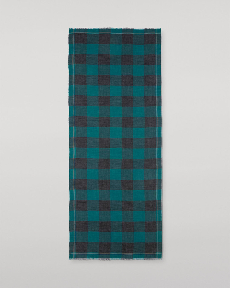 Carnbee Large Gingham Green Cashmere Scarf 4