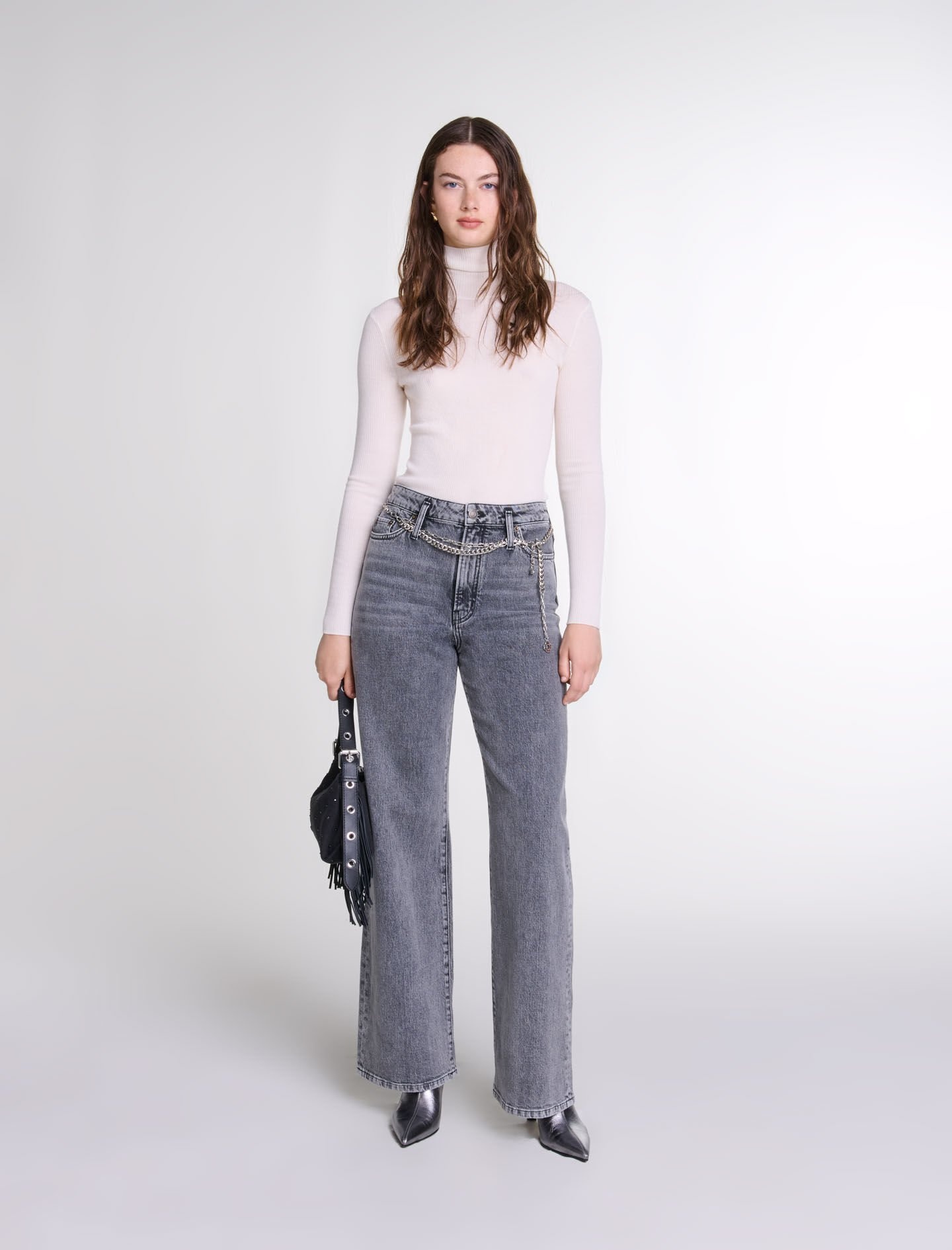 Wide-leg jeans with chain-link belt - 2