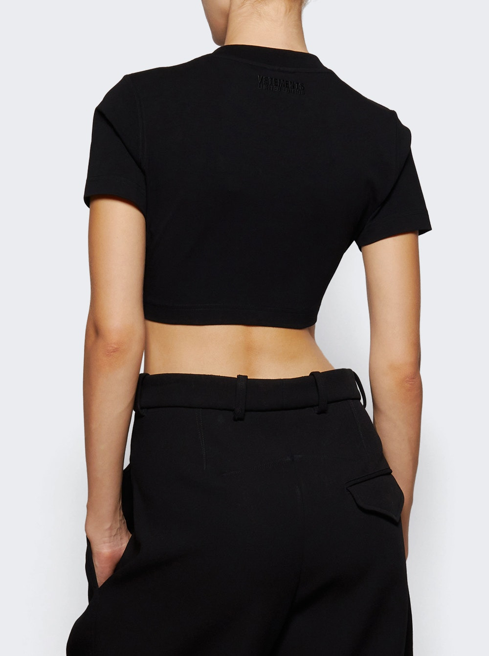 Cropped T-shirt Black - 4