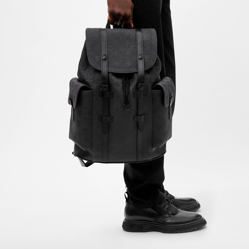 Louis Vuitton Christopher MM outlook