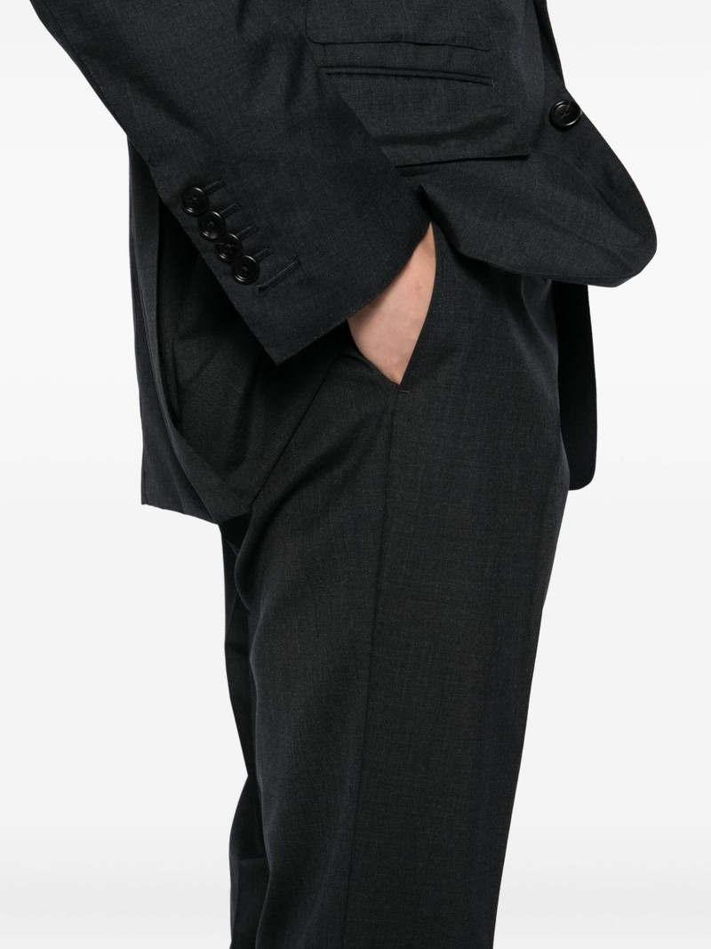 O'Connor suit 5