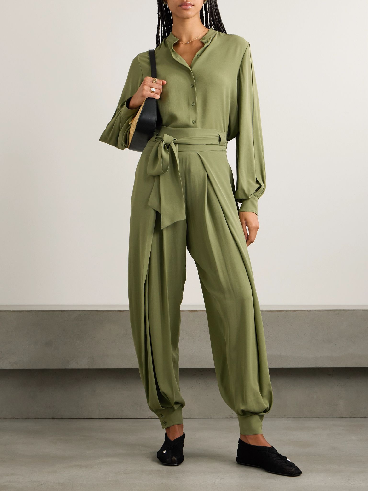 Gralan belted pleated silk-crepe tapered pants Light green - 2
