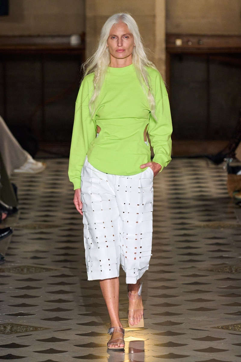 LONG SLEEVE JERSEY TOP WITH CUTOUT DETAIL ACID LIME 1