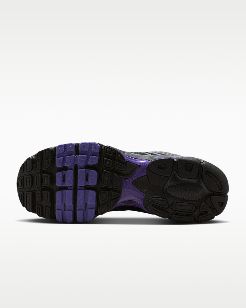 Nike Nike Air Max Moto 2K Men's Shoes outlook