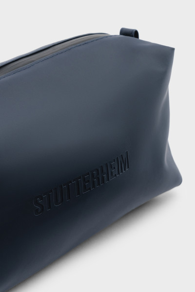 Stutterheim Container Large Wash Bag Navy outlook