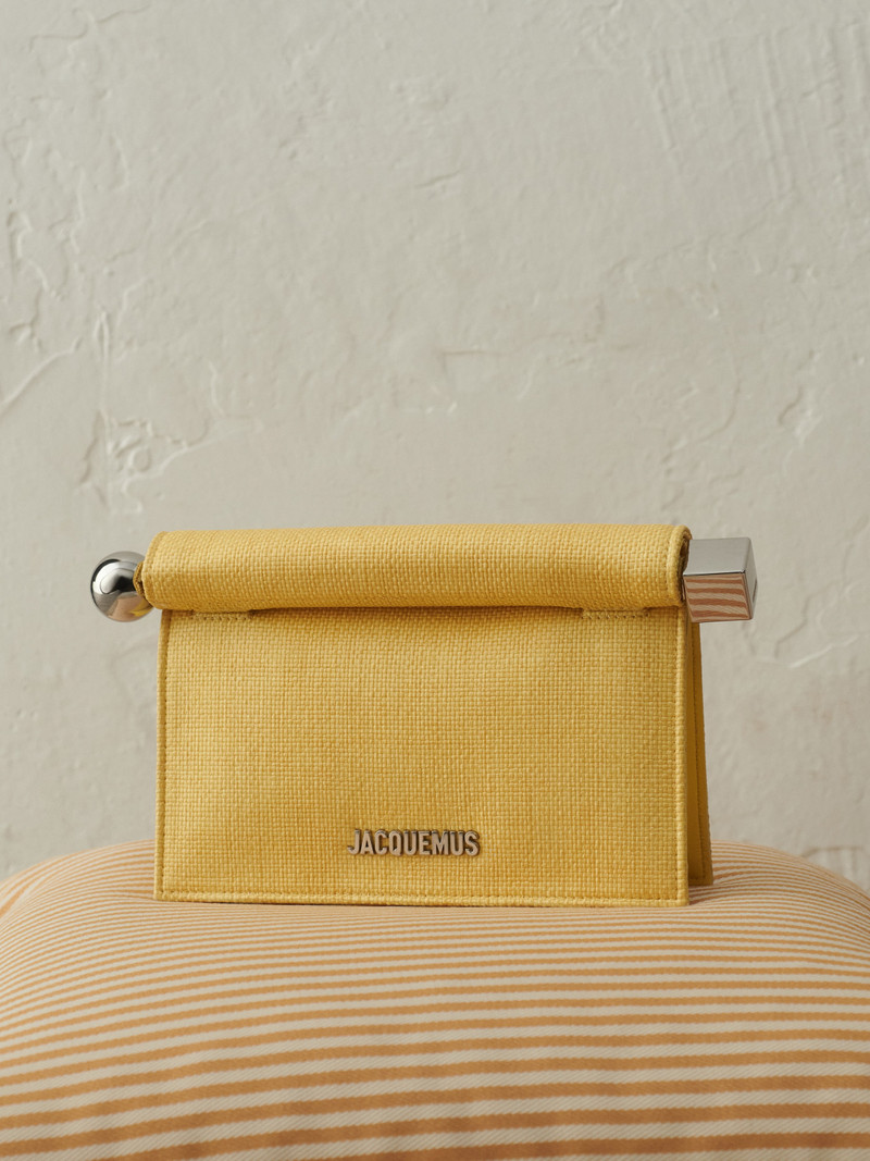 The small Rond Carré clutch 7