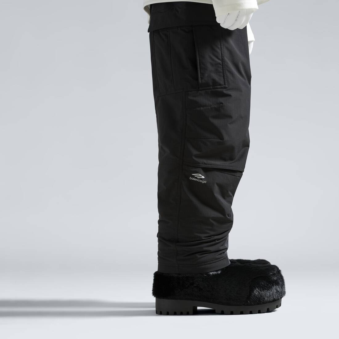 Men's Skiwear - Alaska Low Boot in Black - 9