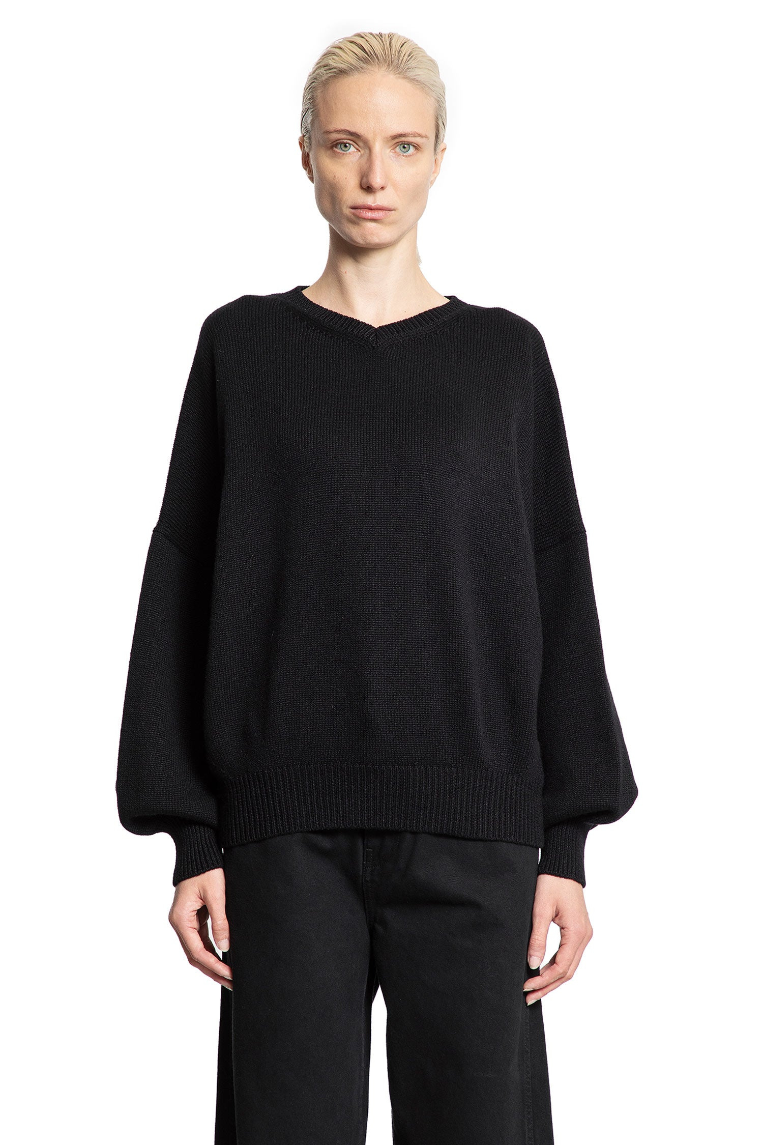 Wolfe-Sweater - 1