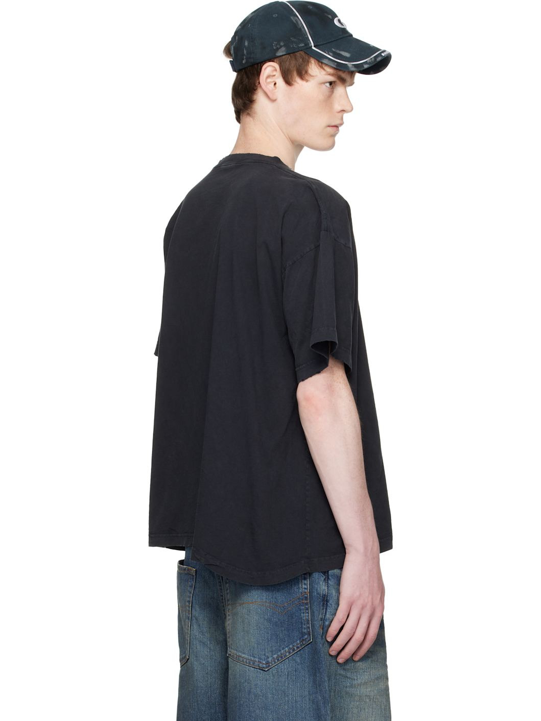 Black Boxy T-shirt - 3