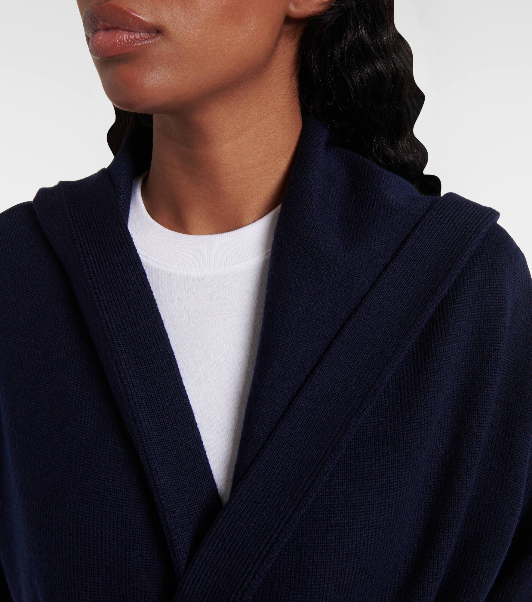 Virgin wool cardigan - 4
