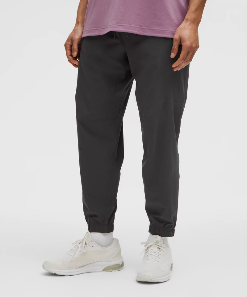 lululemon Zeroed In Classic-Fit Cargo Jogger *Regular outlook