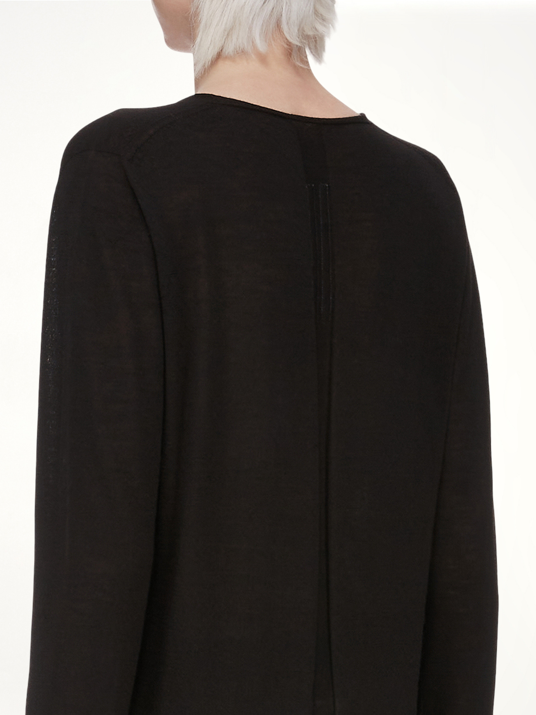 Merino V-Neck Pull in Black - 6