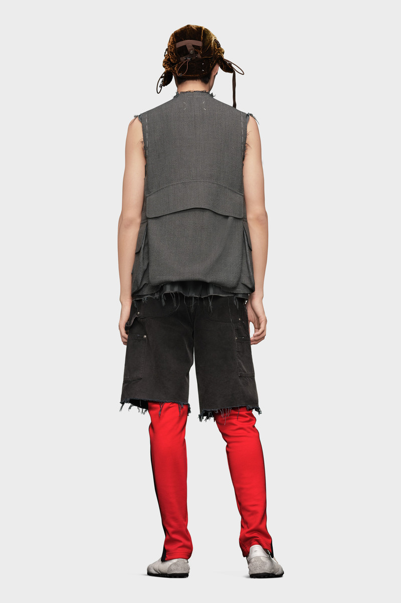 Sleeveless wool jacket 4