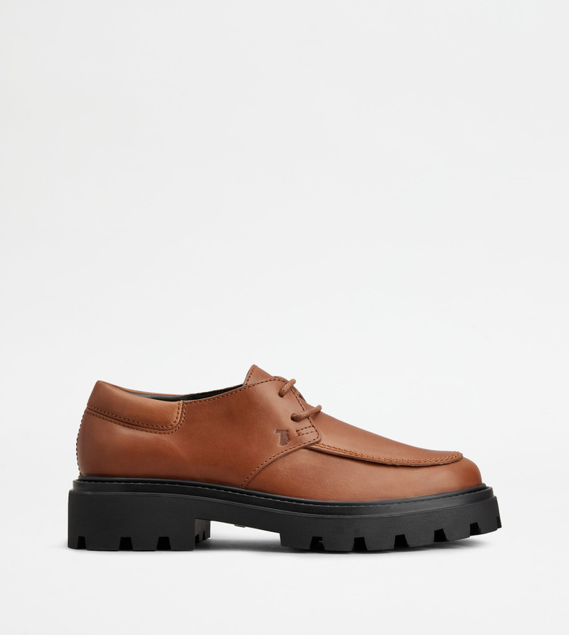 LUGGED LACE-UPS IN LEATHER - BROWN 1