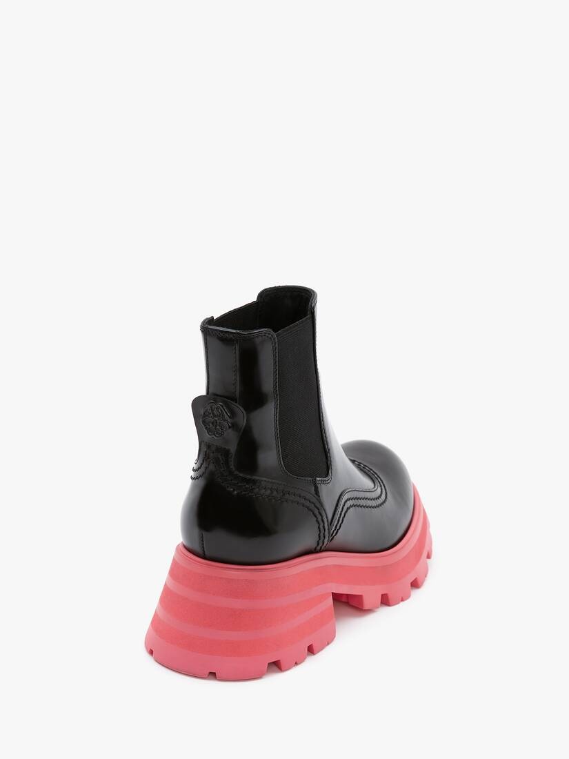 Wander Chelsea Boot in Black - 3