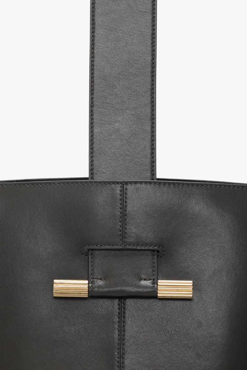 Victoria Beckham Dia Bucket Bag In Black Smooth Leather outlook
