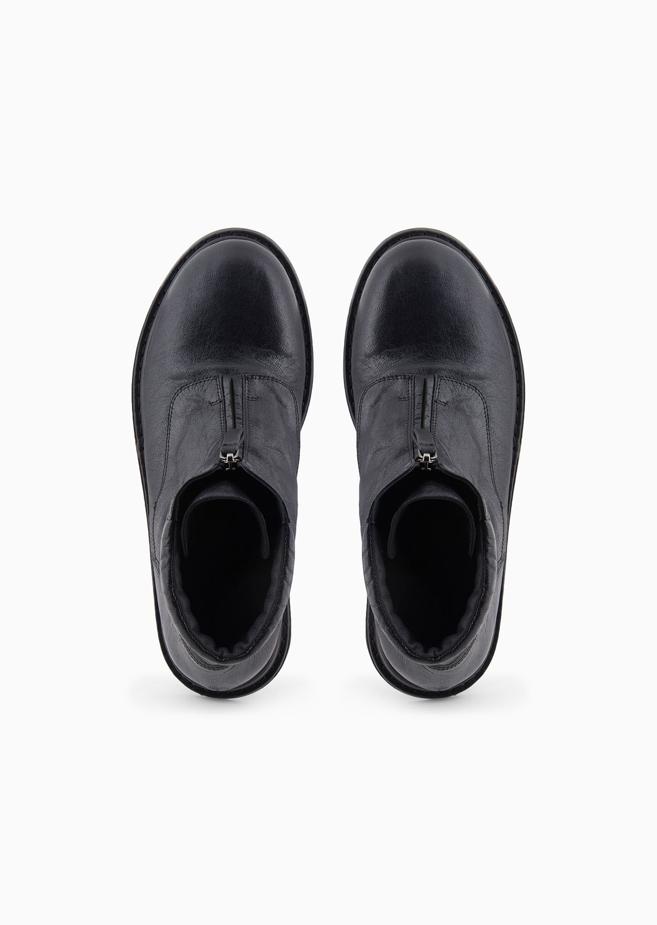 Vintage-effect leather ankle boots - 3
