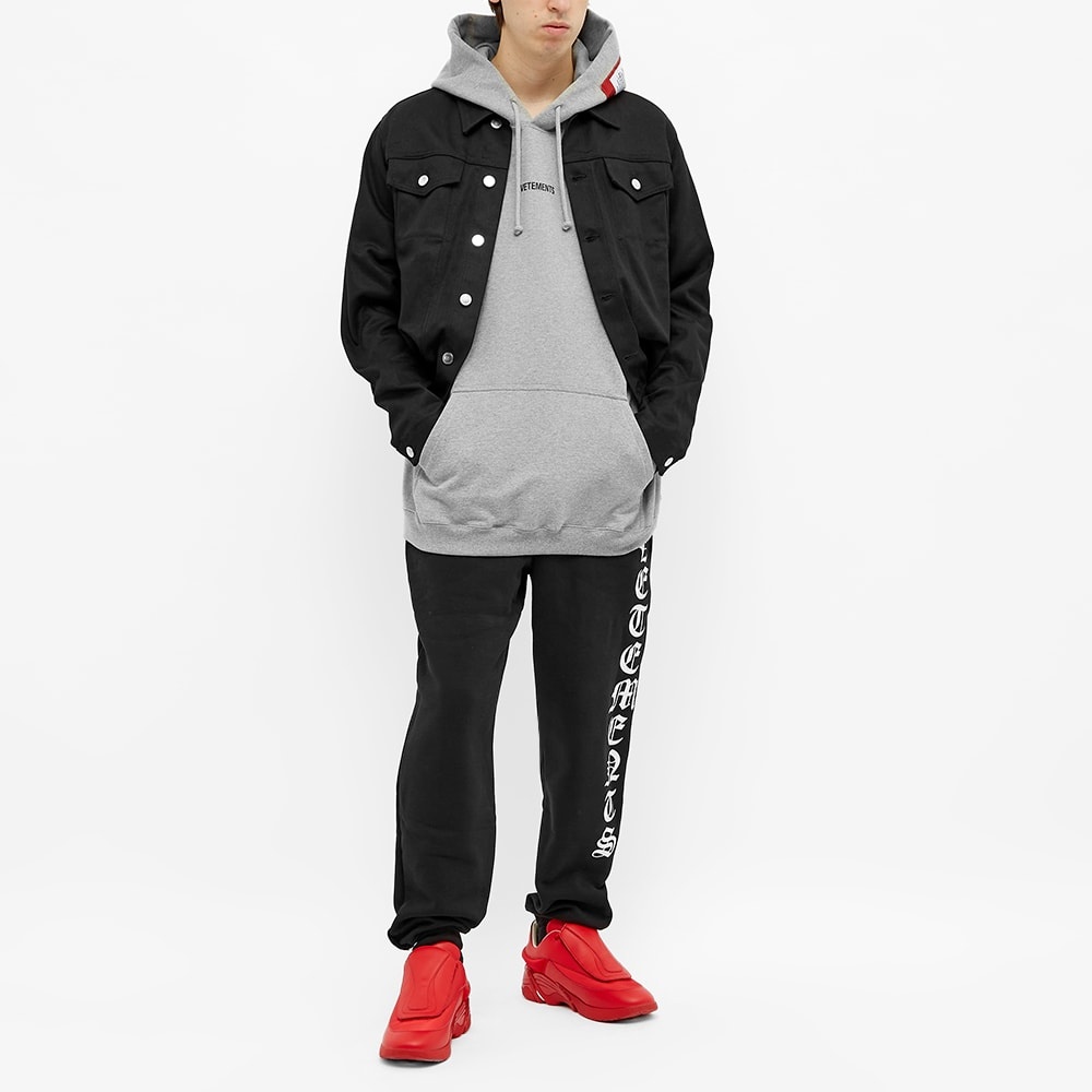 VETEMENTS Oversize Logo Patch Hoody - 7