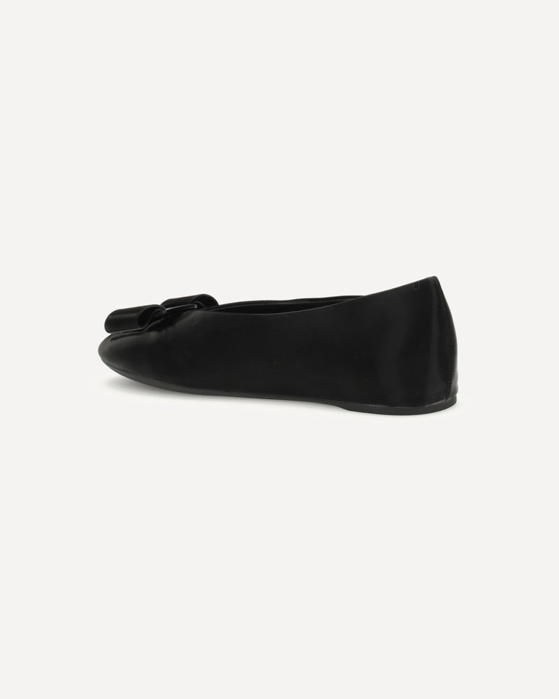 FERRAGAMO Vara bow Ballerinas outlook