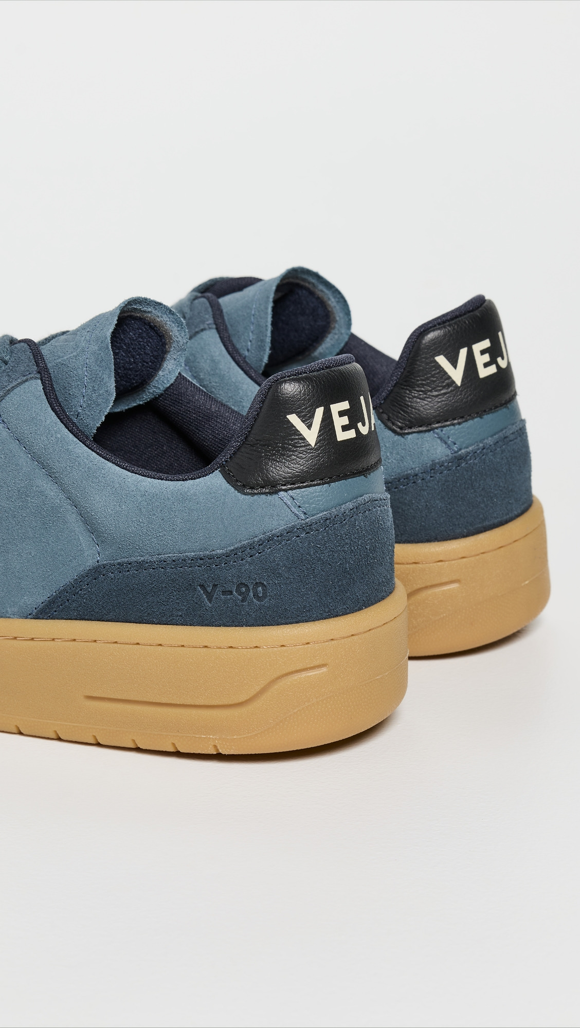 V-90 Sneakers - 2