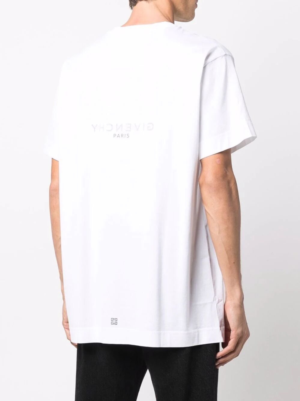 Givenchy reverse oversized t-shirt in cotton - 4