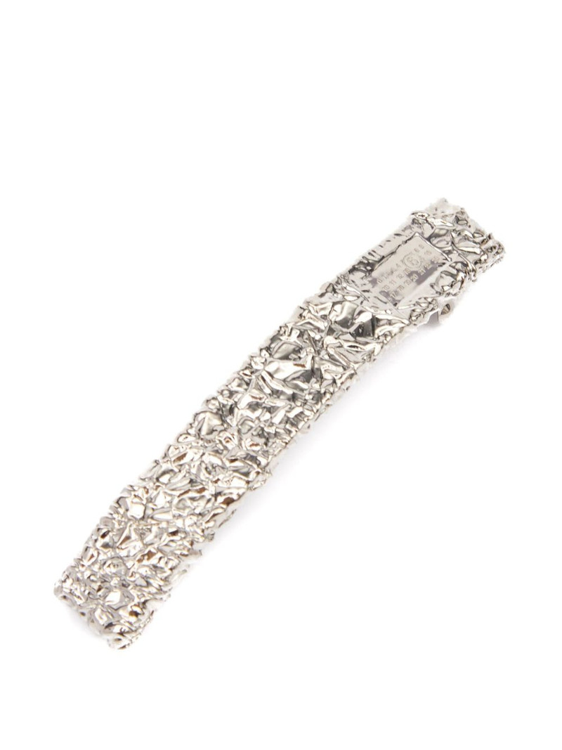 Numbers-engraved hairclip 1