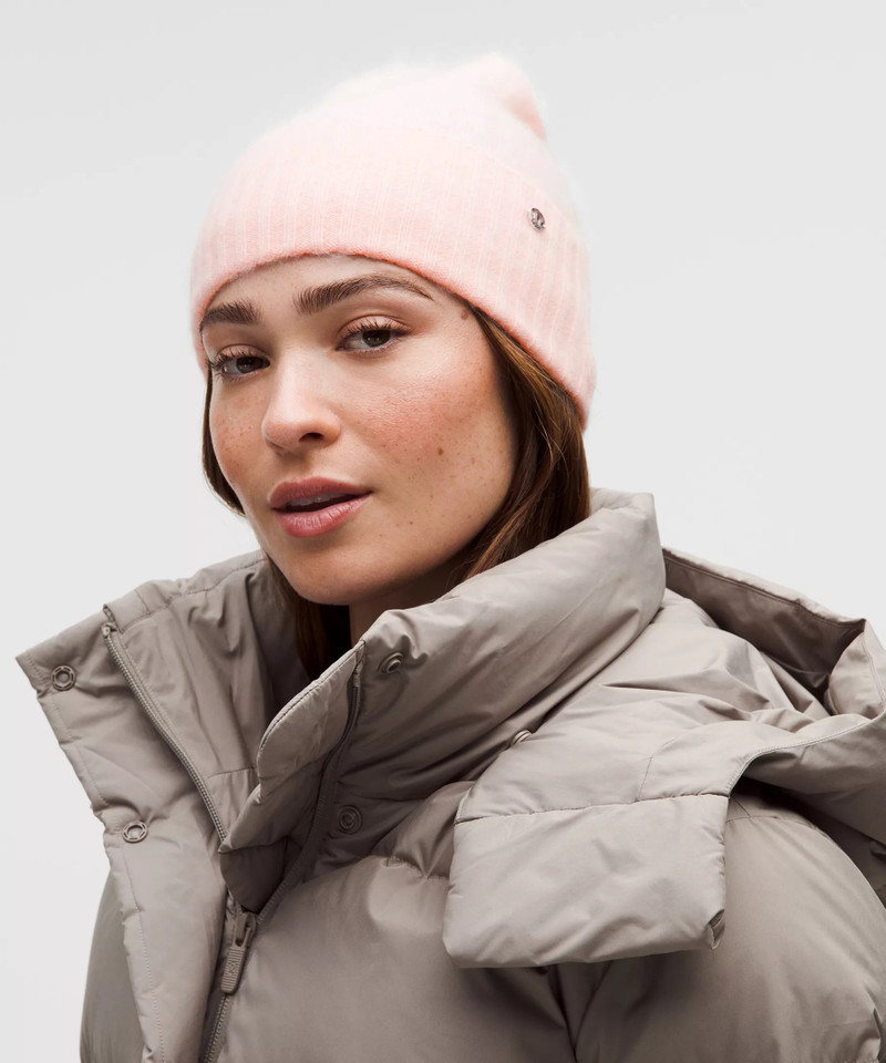 lululemon Fuzzy Cashmere Beanie outlook