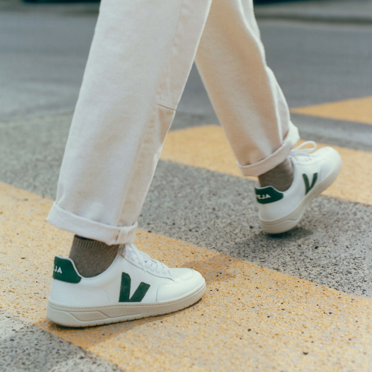 V-12 LEATHER WHITE CYPRUS - 4