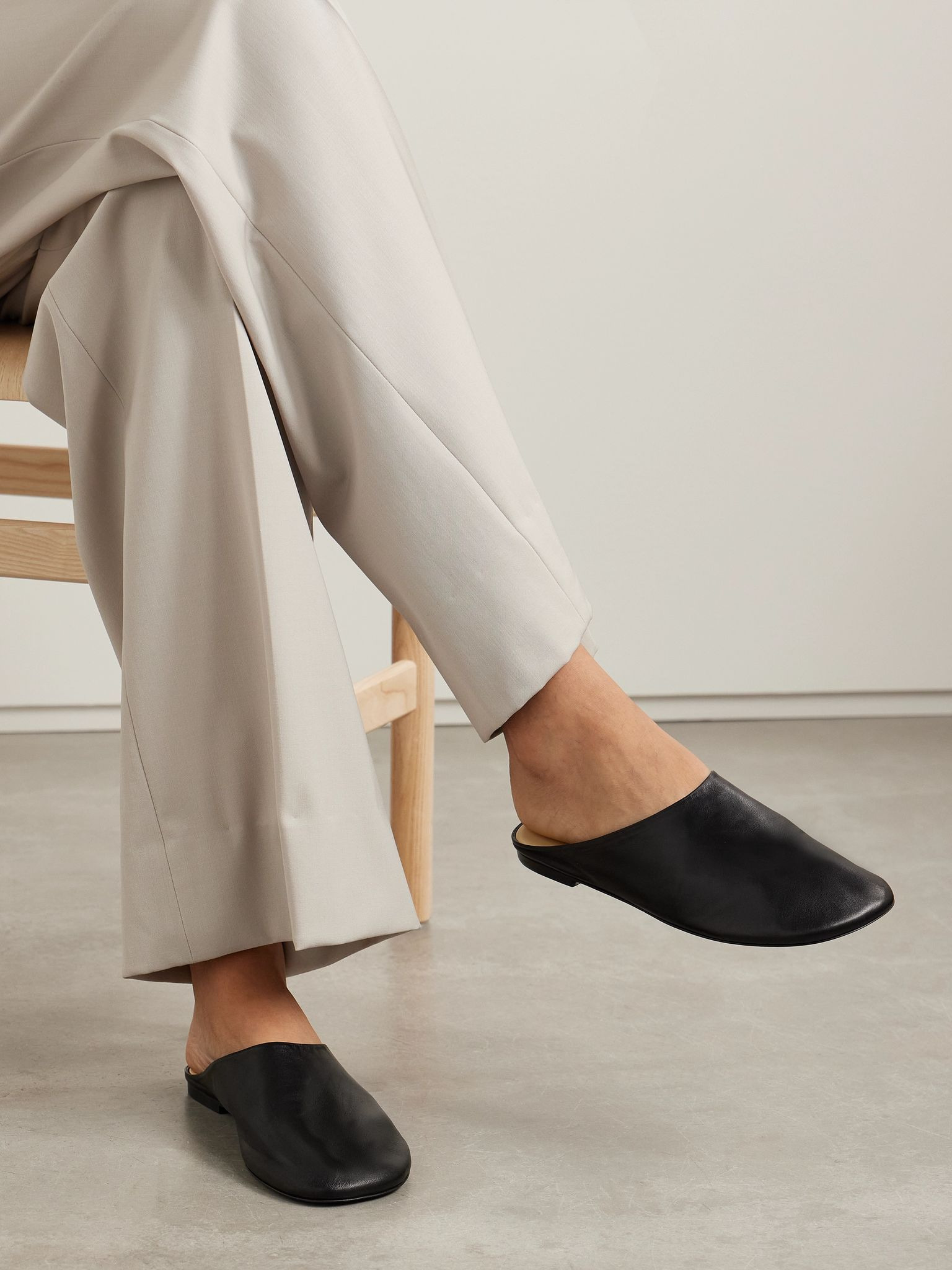 Glove leather slippers Black - 2