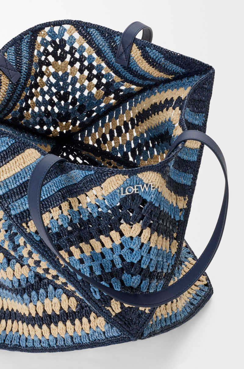 XL Puzzle Fold tote in raffia 9