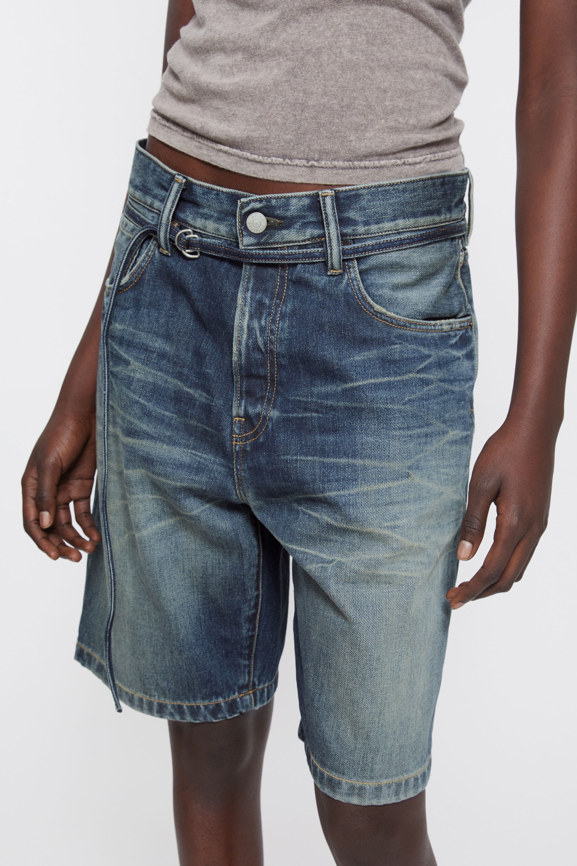 Loose fit denim shorts - Mid Blue - 5