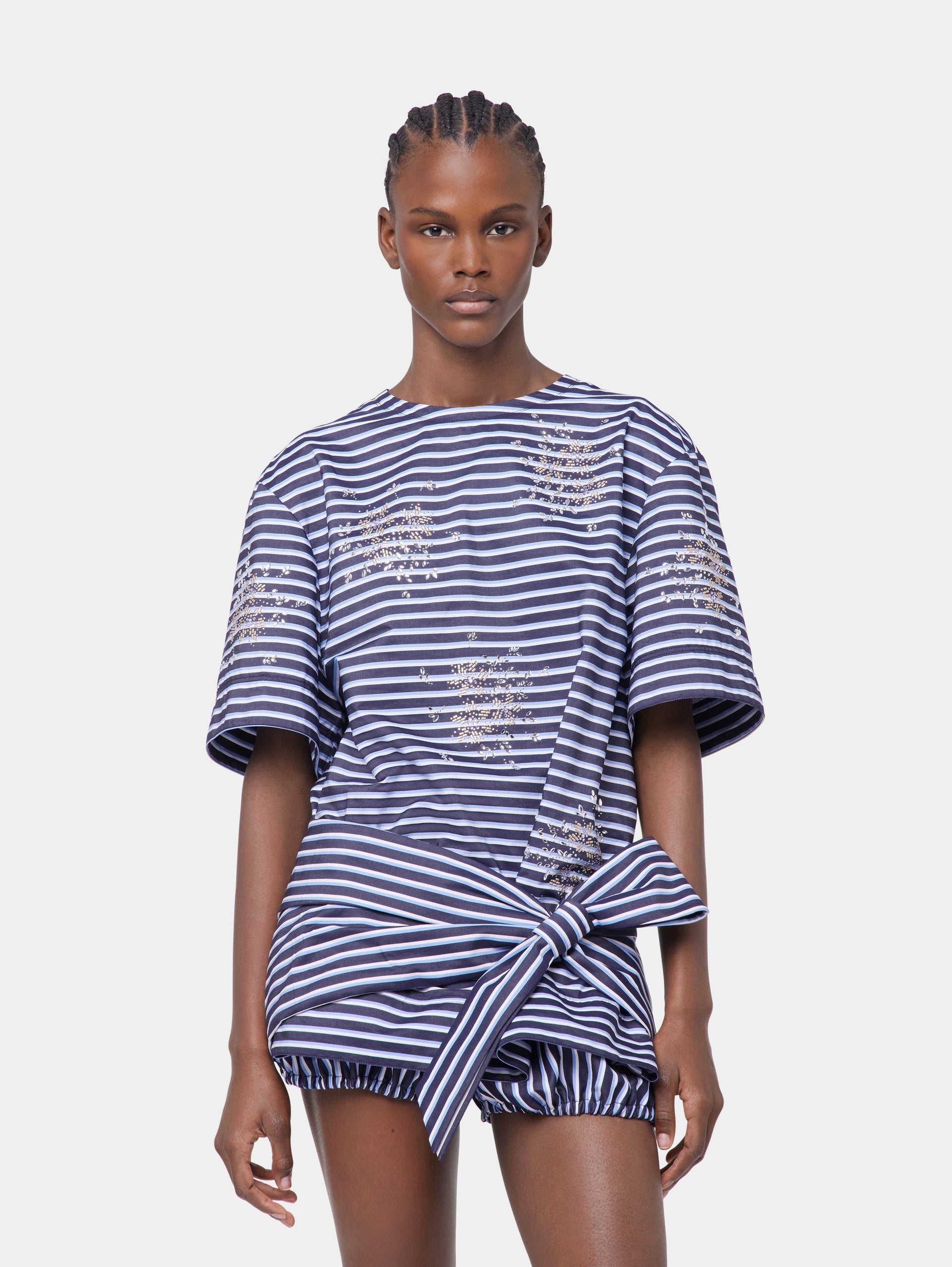 STRIPED WHITE AND BLUE EMBROIDERED TEE-SHIRT IN COTTON POPLIN - 2