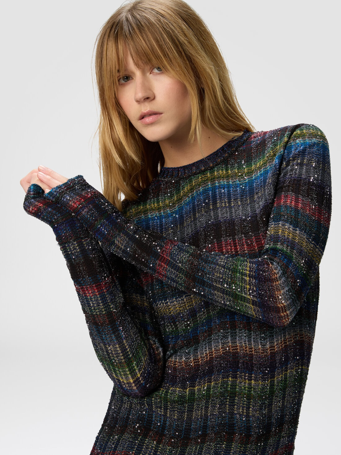 Crew neck sweater with wave pattern - 4