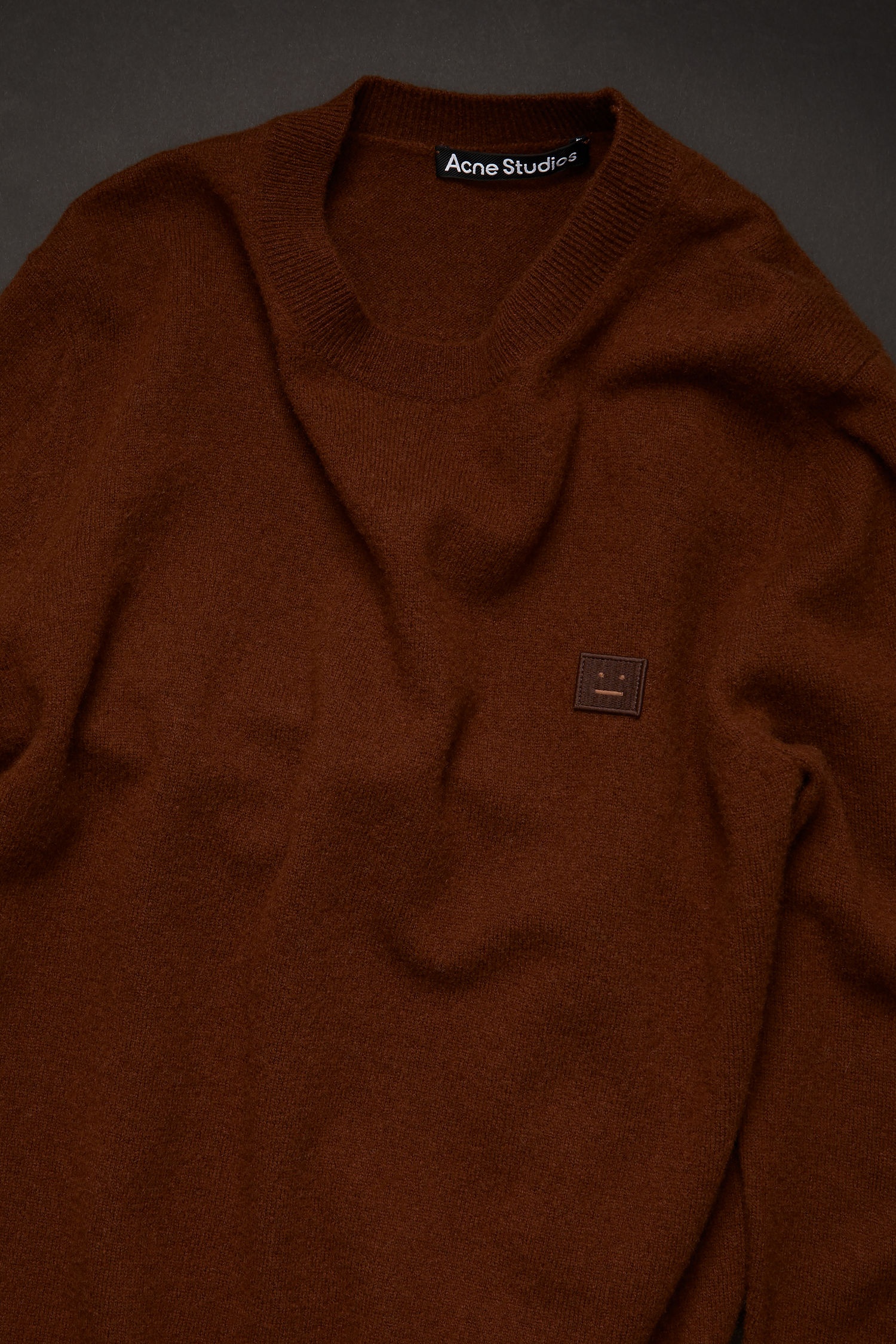 Crewneck wool sweater dark brown - 4