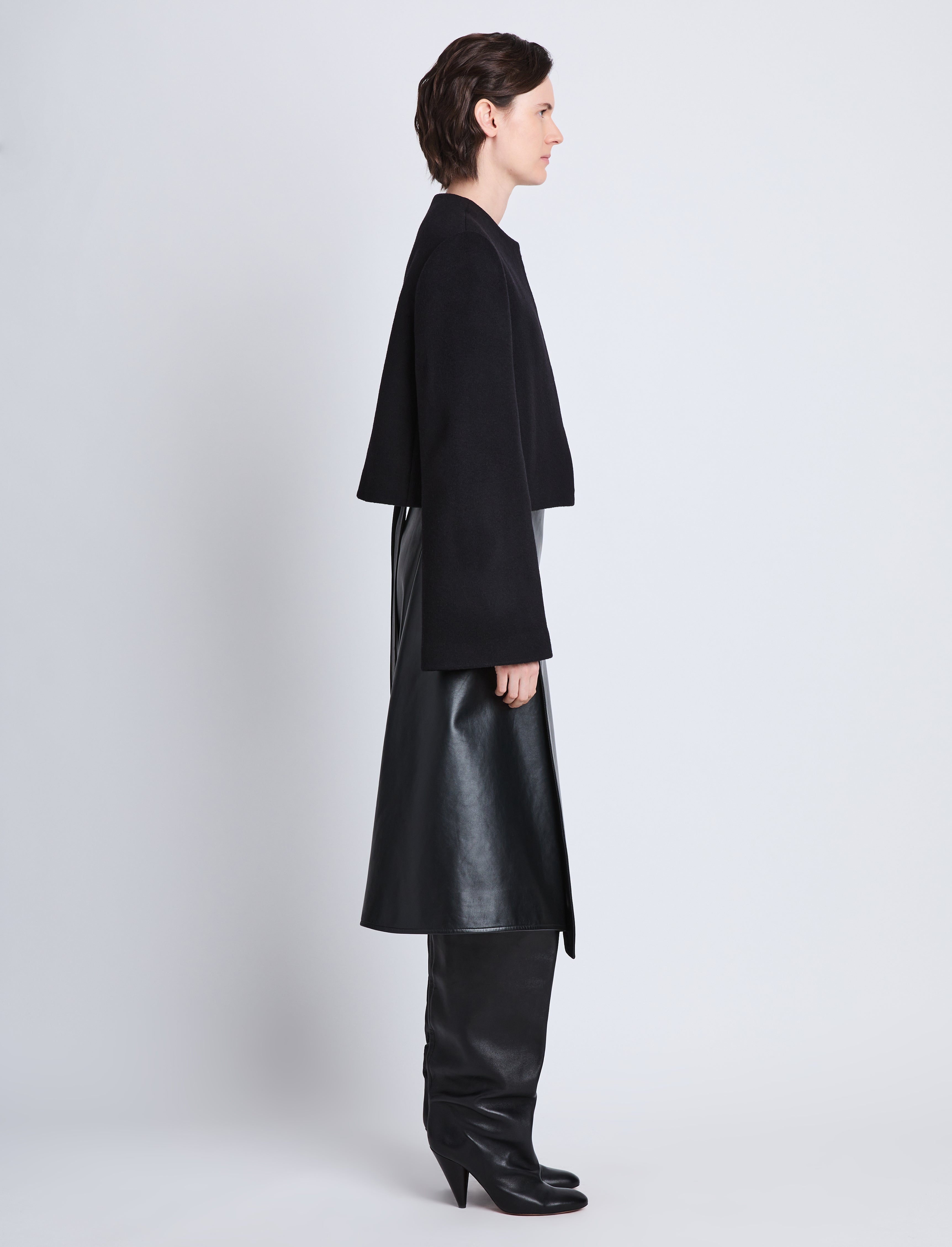 Bridget Cropped Jacket With Leather Collar in Wool - 8
