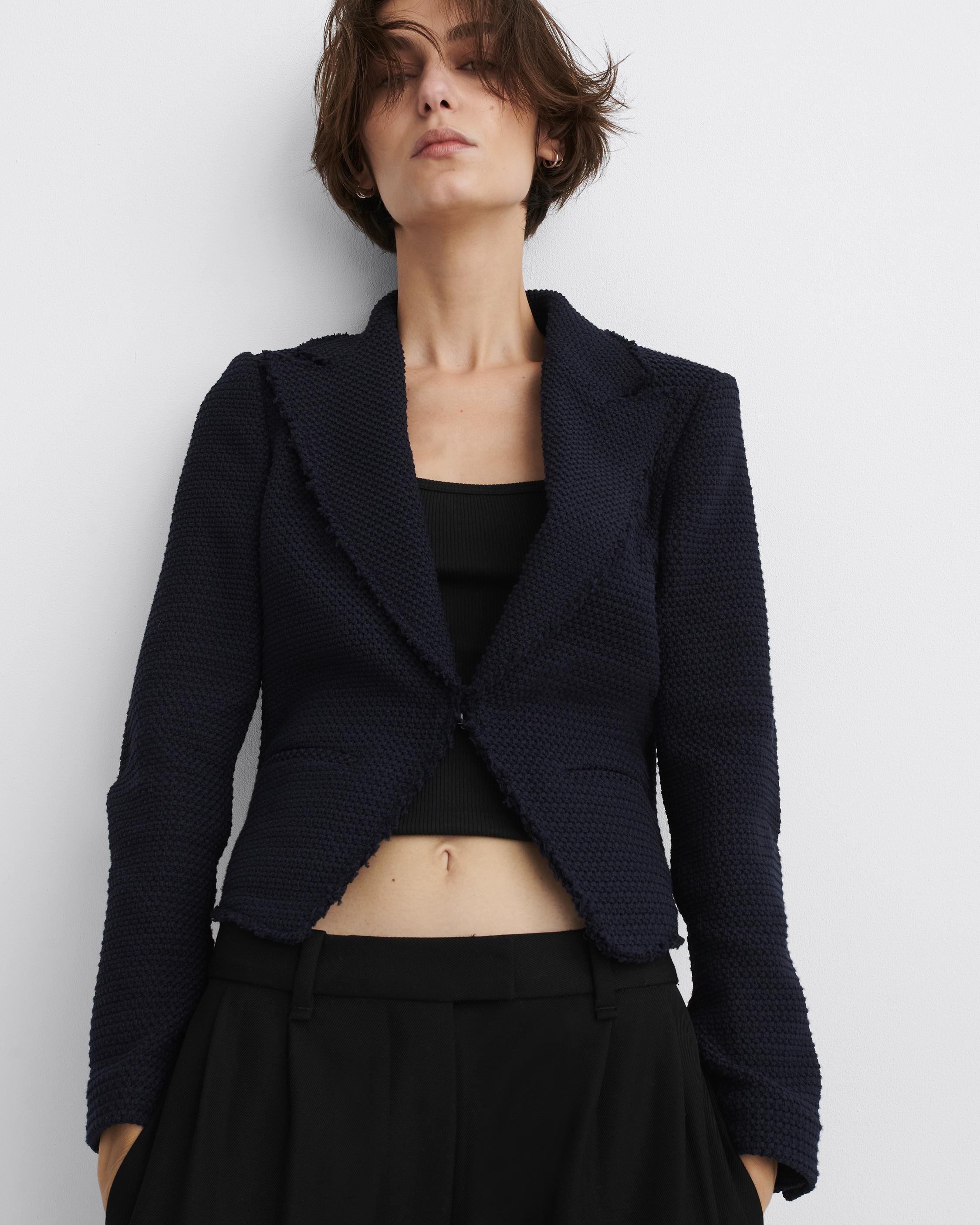 Elle Tweed Blazer
Classic Fit - 2